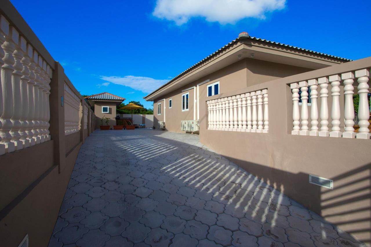 Lovely Caribbean Family Villa With Private Pool ウィレムスタッド エクステリア 写真